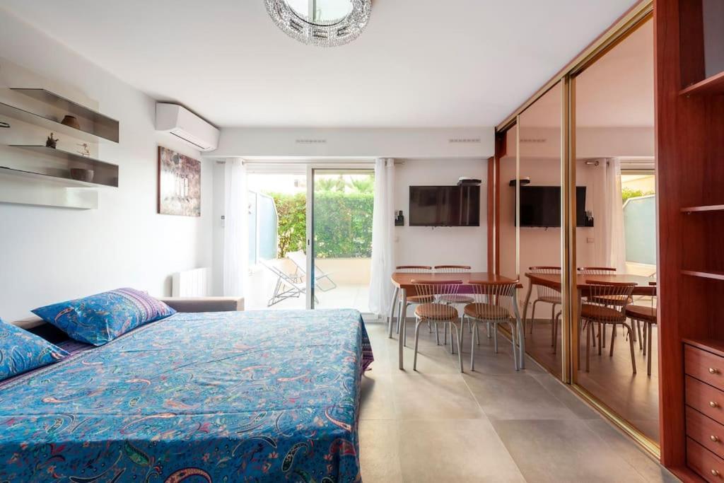 Superbe Studio Avec Terrasse En Front De Mer Menton Ngoại thất bức ảnh