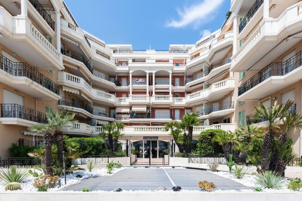 Superbe Studio Avec Terrasse En Front De Mer Menton Ngoại thất bức ảnh
