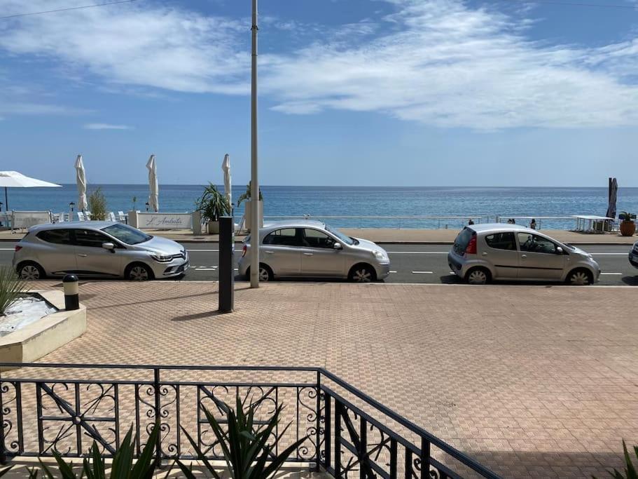 Superbe Studio Avec Terrasse En Front De Mer Menton Ngoại thất bức ảnh