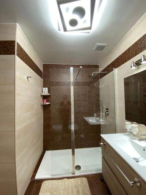 Superbe Studio Avec Terrasse En Front De Mer Menton Ngoại thất bức ảnh