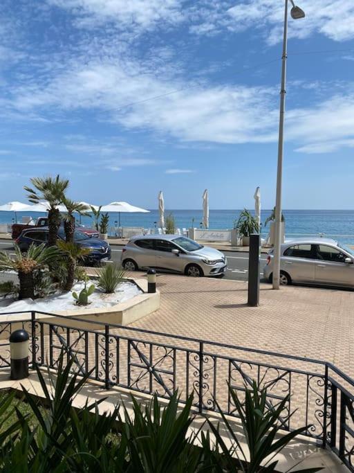 Superbe Studio Avec Terrasse En Front De Mer Menton Ngoại thất bức ảnh